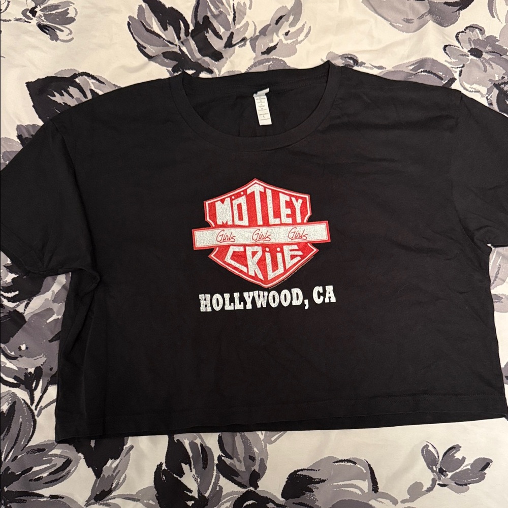 Motley Crue Black Graphic Crop Top